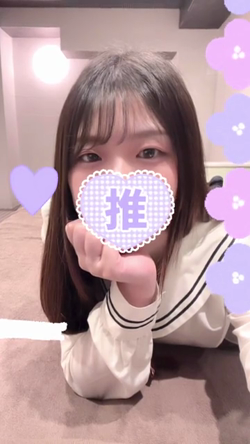 こっちを見て？😌👀💜
