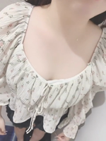自慢のおっぱい触りにきて？♡