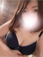 瀬川まい(32)