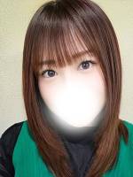 秋山はしな(27)