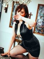 椿奈々女王様()