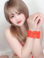 アキナ(25)