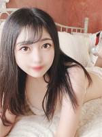 みりな【黒髪色白で美乳に歓喜】(21)