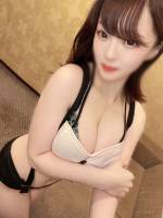 あい(22)