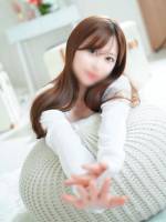 みな(24)