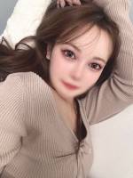 ひな【超カワ細身美脚の逸材】(21)