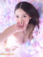 れい(29)