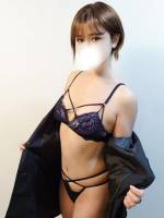 倖田えま(26)